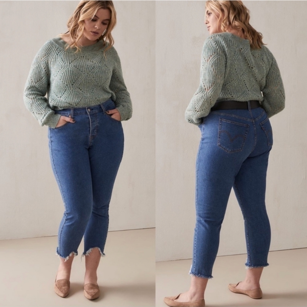 Levi's High-Rise Skinny Jeans in Medium Blue